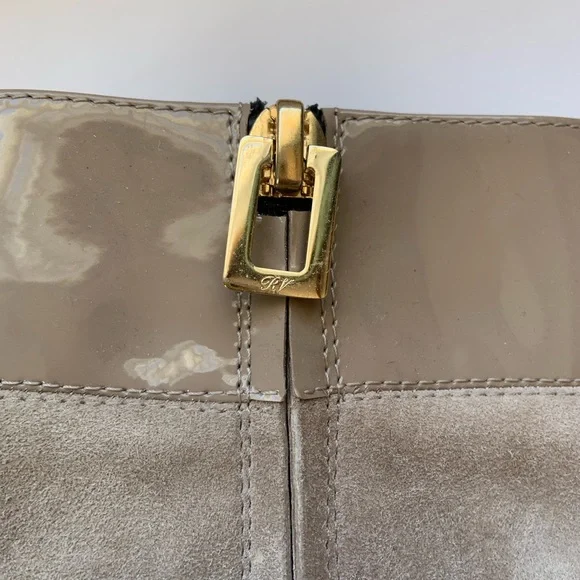 Roger Vivier beige suede/patent leather booties - Picture 4 of 8